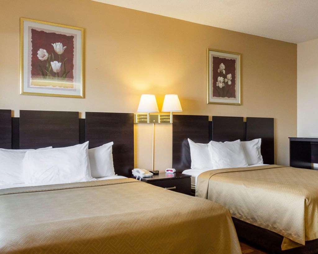 Econo Lodge Watertown Zimmer foto