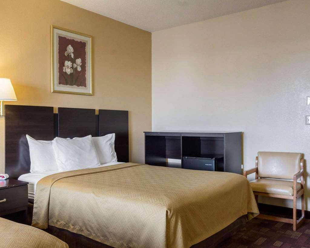Econo Lodge Watertown Zimmer foto